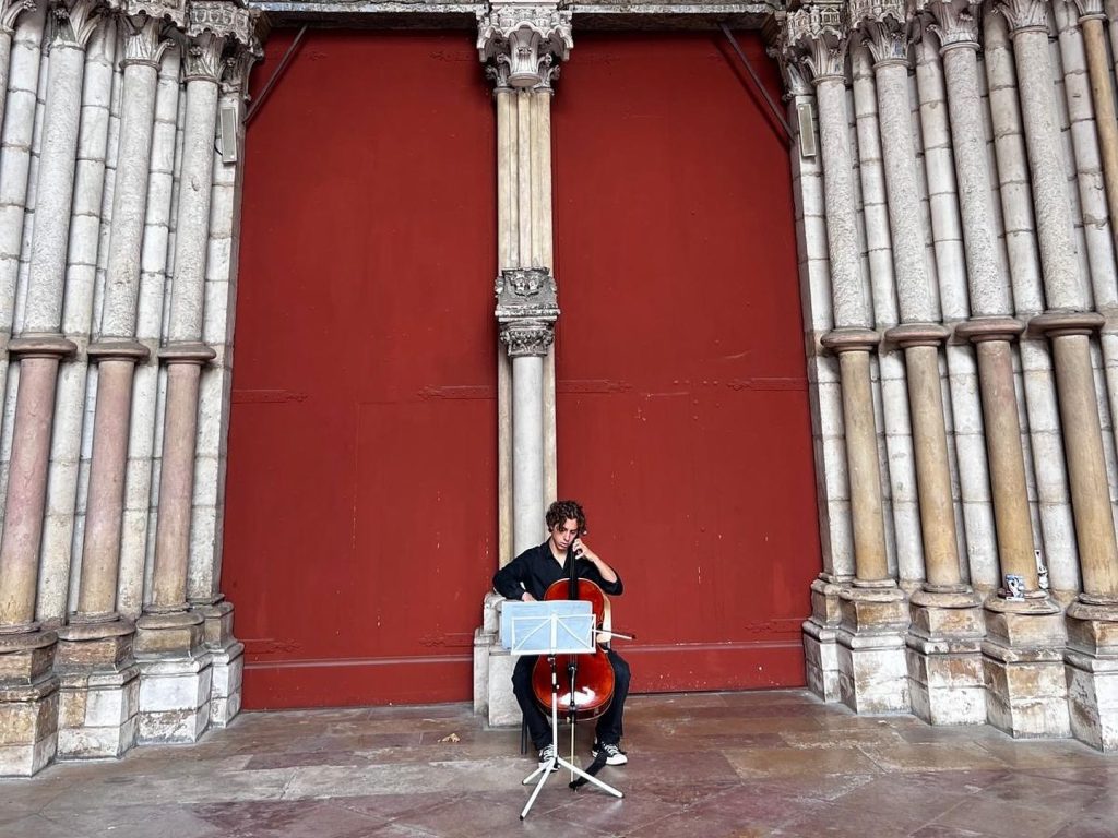 Silentium…Loquetur